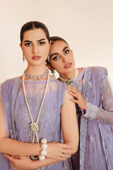 Embroidered front panel of Farasha AMELIA net shirt